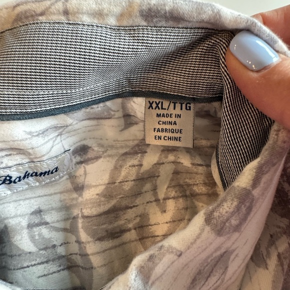 Tommy Bahama XXL Floral Button Up Shirt Gray White Cotton Silk Blend Long Sleeve - Picture 10 of 10